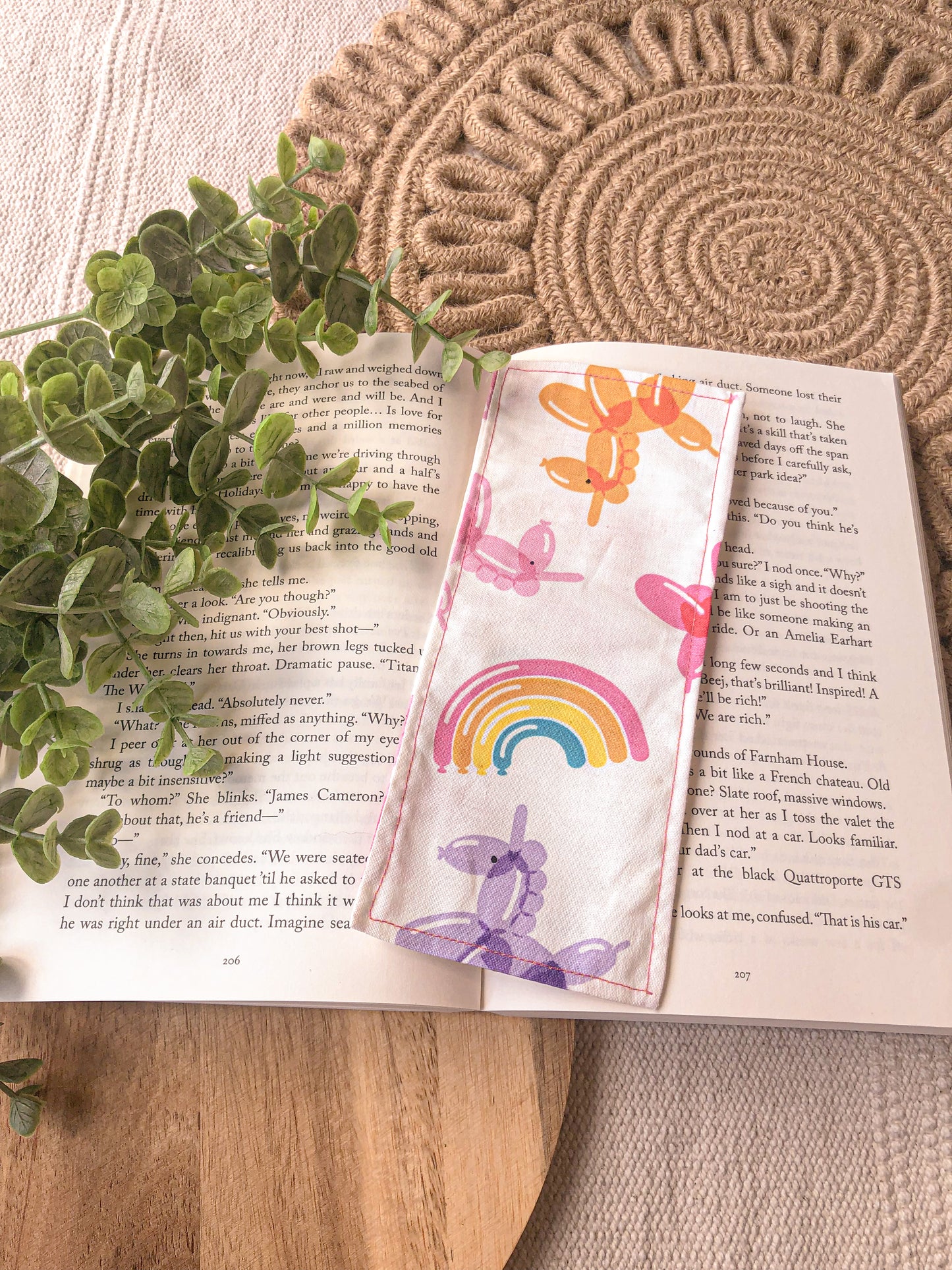 Balloon Dog Bookmark