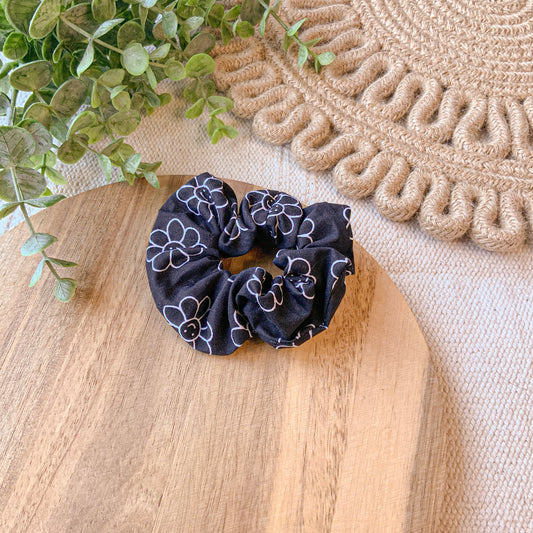 Smiley Flowers Scrunchie